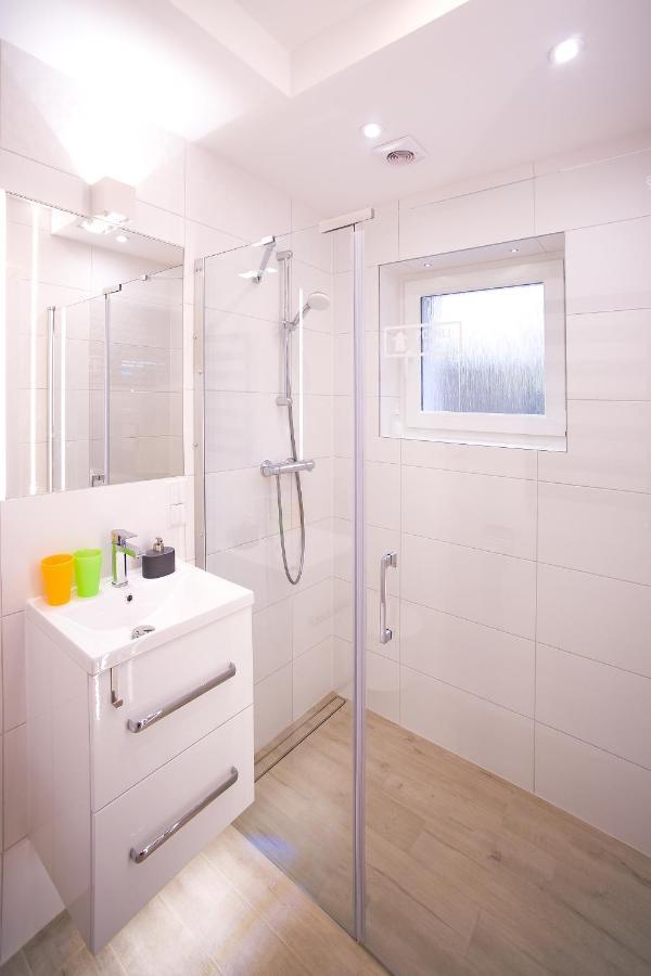 Apartamenty Sjesta River Kudowa-Zdrój Exteriör bild